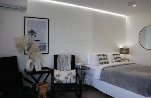 Dee Why Apartment | Dee Why Beach - Surfrider Studio 8