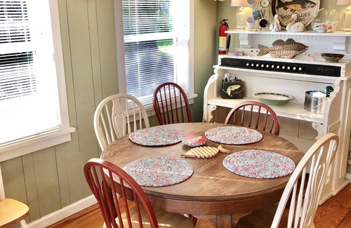 Telogia Cottage | DEEP last minute reduction in Nov '25! Clean/charming, unbeatable outdoor spaces