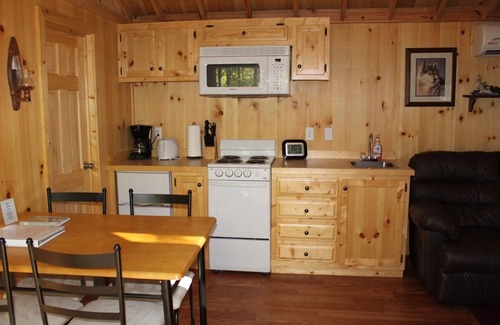 Lancaster Cabin | Deer Haven