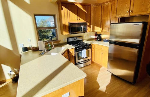 Shelter Cove House | Deer View Chalet: A Beautiful Escape