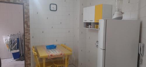 Guilhermina Apartment | Deixe seu carro na garagem e curta tudo a pé!