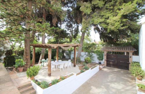 Velez-Malaga Villa | Del Parque Flats Villa Sauce