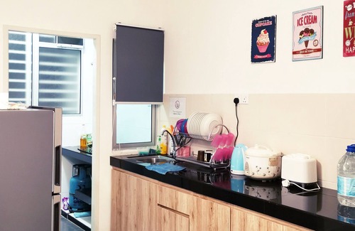 Kajang Apartment | Del's Guesthouse