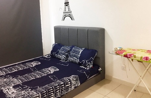 Kajang Apartment | Del's Guesthouse