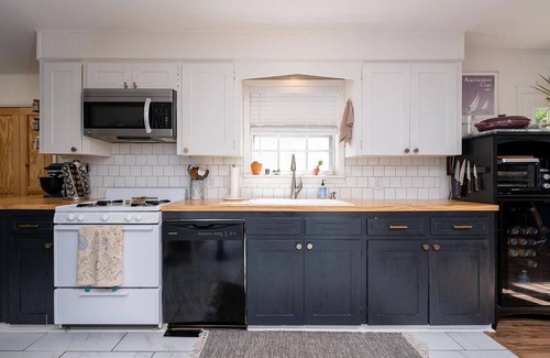 North Little Rock House | Delightful 3-bedroom house with Home Office and AC in North Little Rock