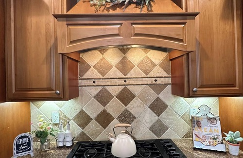 Citrus Heights House | Delightful and Beautiful Home and Garden