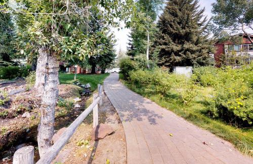 Elkhorn Hotel | Delightful Atelier Getaway