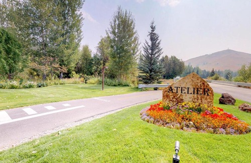 Elkhorn Hotel | Delightful Atelier Getaway