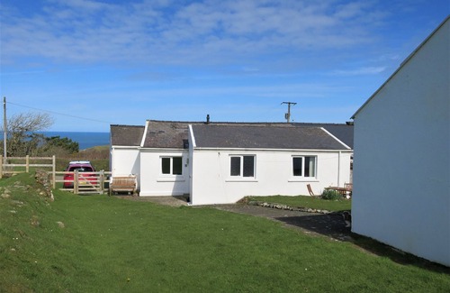 Llanrhian Cottage | Delightful Cottage With Panoramic Sea Views near St.Davids