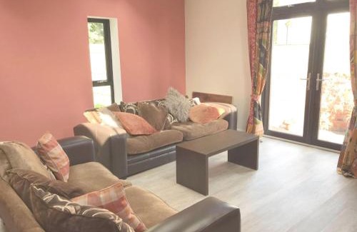 Plymtree House | Delightful detached Cottage in Village Centre