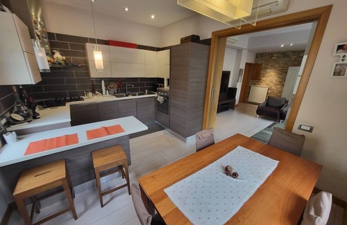 Arenella Apartment | Delightful Holiday House in Naples, equipped with every comfort.