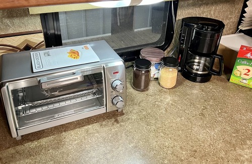 Foley House | Delightfully Tacky RV w/Outdoor Living Space