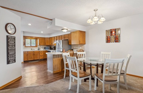 Lake Delton Apartment | Dells Family Stacation At Lighthouse Cove