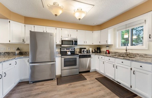 Lake Delton House | Dells Paradise At Lighthouse Cove Condominiums