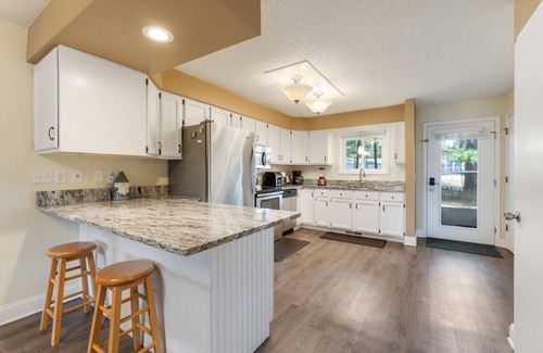 Lake Delton House | Dells Paradise At Lighthouse Cove Condominiums