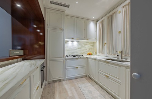 San Niccolo Apartment | Deluxe 2 Beds/baths with picturesque panoramic views on iconic Ponte Vecchio