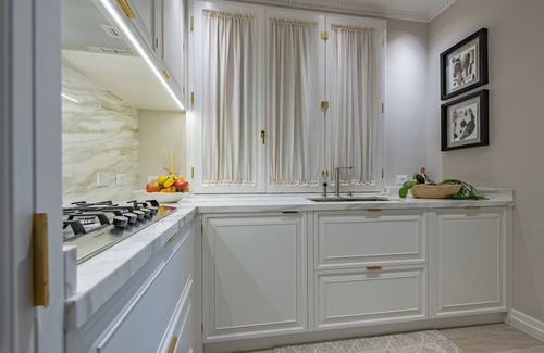 San Niccolo Apartment | Deluxe 2 Beds/baths with picturesque panoramic views on iconic Ponte Vecchio