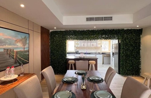 Ras Al Khaimah House | Deluxe 4Bedroom villa with Private swimming pool