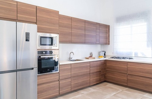 Nahariya Apartment | Deluxe Apartment in Achziv with Private Garden Area