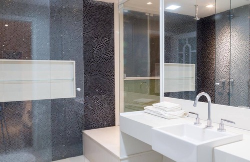 Sao Conrado Hotel | Deluxe double suite with dressing room