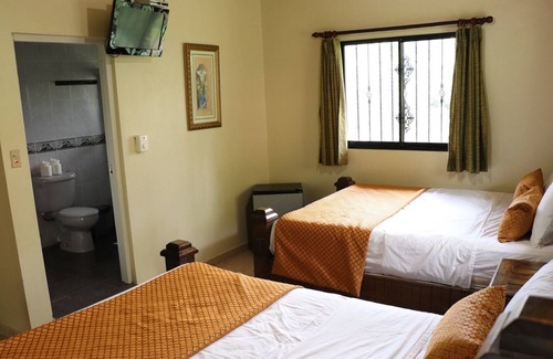 Las Guazaras Apartment | Deluxe Room - 2 Queen Beds with Air Conditioning