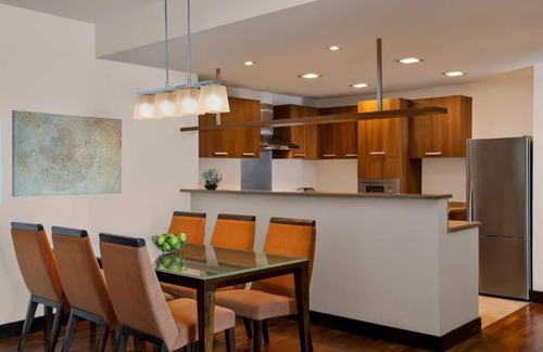 Al Sufouh 1 Apartment | Deluxe Two Bedroom Apartment Near Aqua Cafe