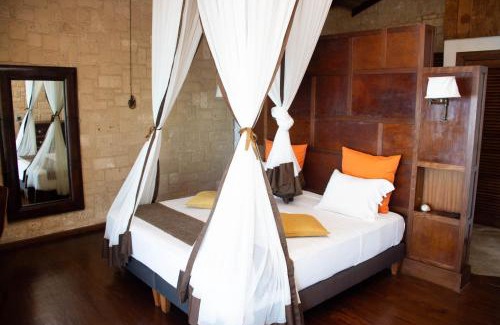 Madagascar Bed & Breakfast | Demeure de la Compagnie Générale des Huiles Précieuses