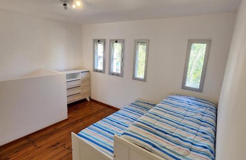 Arguello Apartment | Depto entero, moderno a metros de Sanatorio Allende