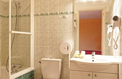 Couches Hotel | Des Trois Maures