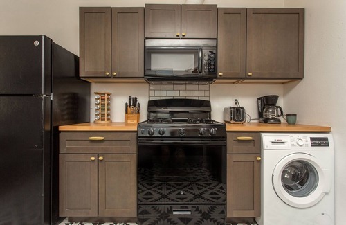 Twentynine Palms House | Desert Casita - Lounging under the desert stars