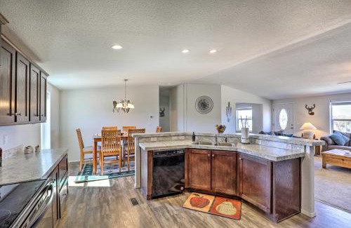 Pomerene House | Desert Escape Off I-10 with Over 1 Enclosed Acre!