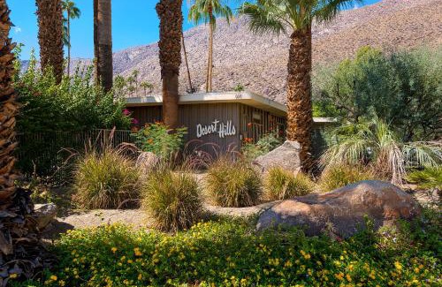 Historic Tennis Club Hotel | Desert Hills - 21 and Over
