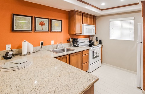 Araby Commons Apartment | Desert Isle Resort