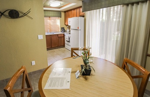 Araby Commons Apartment | Desert Isle Resort