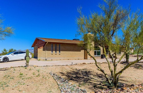 Tucson House | Desert Oasis! -Entire home