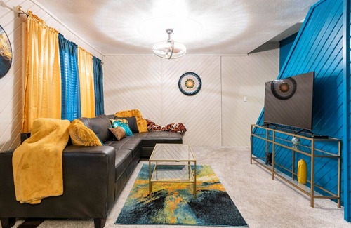 Wilder Park House | DESERT OASIS IN THE CITY- 10 minutes to everything!