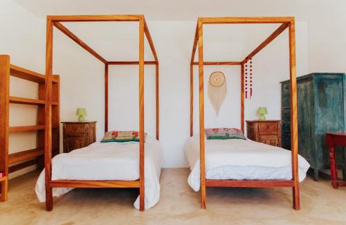 Tzununa House | Designers Luxury Retreat with breathtaking gardens