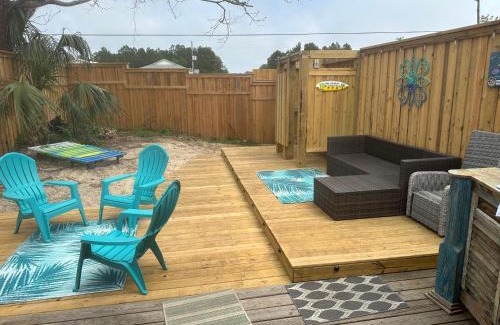 Santa Rosa Beach House | Destin-y 30A Beach Retreat Self Checkin - Huge Private Backyard Deck with Outdoor Shower