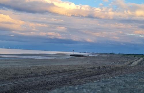 Chapel Saint Leonards House | Detached Cottage Yards from the Beach