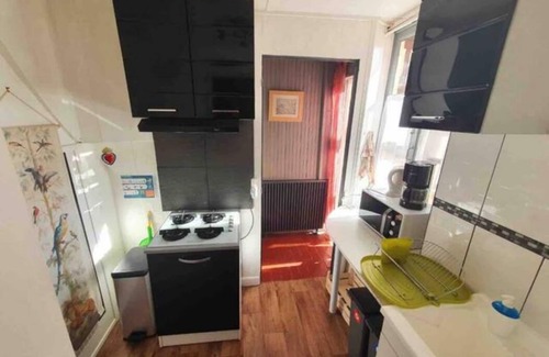 Bernay House | Detached house in a Norman mansion, Bernay