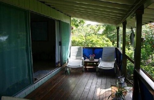 Papeto'ai House | Detached house in a tropical garden with relaxing sea view
