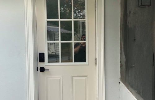 Deltona Lakes Apartment | Detached Room with AC in Suburbia.