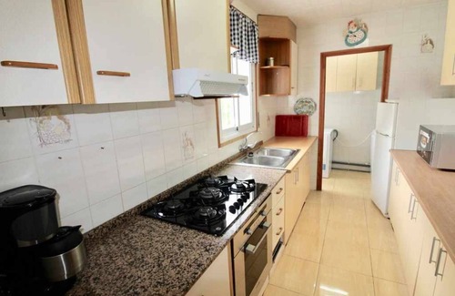 Les Tres Cales Villa | Detached single storey house with garden and private pool Wifi