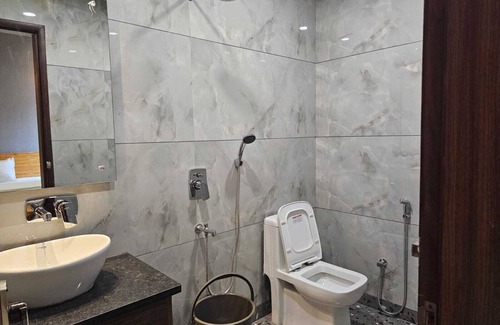 Jansath Hotel | Devrana