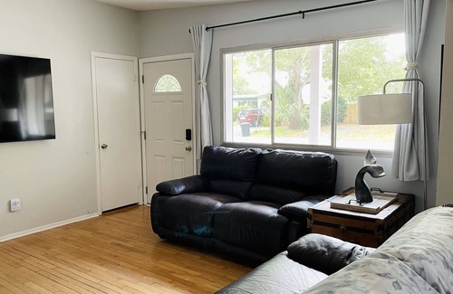 St. Petersburg - Clearwater House | Dex's St. Pete House- Pet Friendly Fenced-In Yard, St. Petersburg, FL