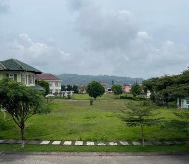 Cipanas Villa | Diana Puncak resort
