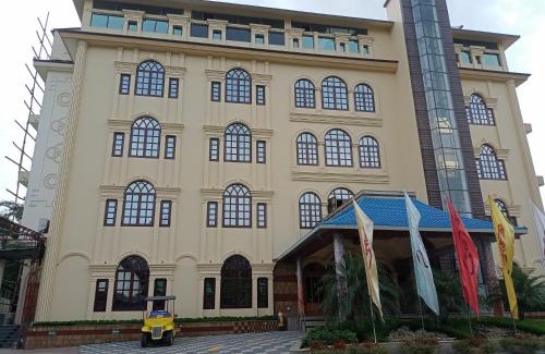 Sualkuchi Hotel | Dichang Resorts