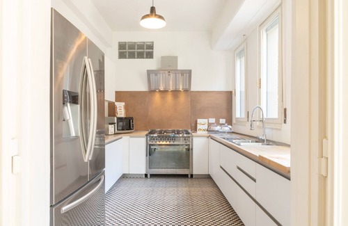 Prato House | Dimora 16 Rooms & Garden