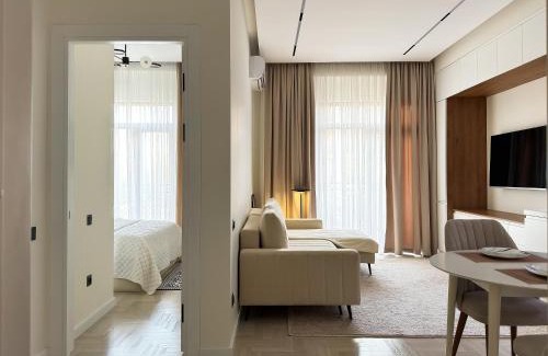 Tashkent Apartment | Direct access to Tashkent CITY MALL, Central Park, Hilton Hotel, Chorsu Bazaar!