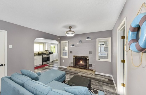 Syracuse House | ⚓️Direct lake view with available Tritoon boat rental